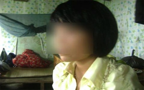 Cô giáo phủ nhận lừa 2 học sinh đi làm gái massage - ảnh 1