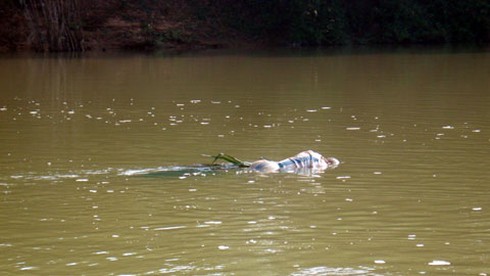 Câu chuyện phá án: Tội ác đằng sau xác chết nữ không đầu trôi sông - ảnh 1