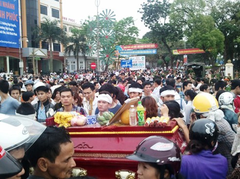 Vụ “quan tài diễu phố” dự kiến xét xử vào 5 - 6/9 - ảnh 1