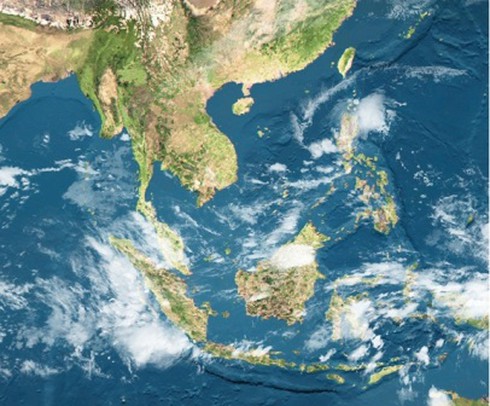 Cảnh báo thời tiết nguy hiểm trên biển Đông - ảnh 1