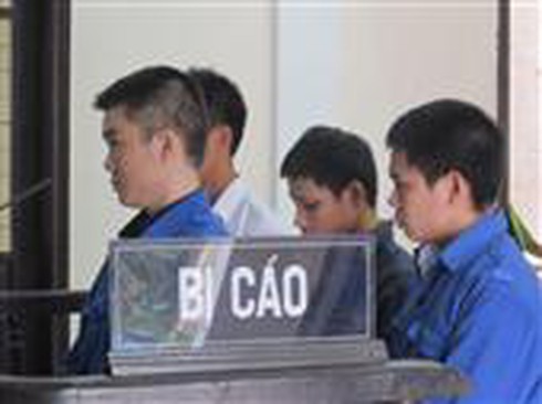 Sát hại cụ già 71 tuổi vì bị nhắc nhở - ảnh 1