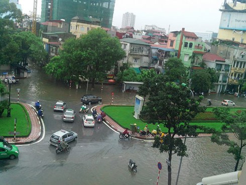 Dự báo thời tiết 24/9: Bắc Bộ vào đợt mưa, nhiệt độ xuống thấp - ảnh 1