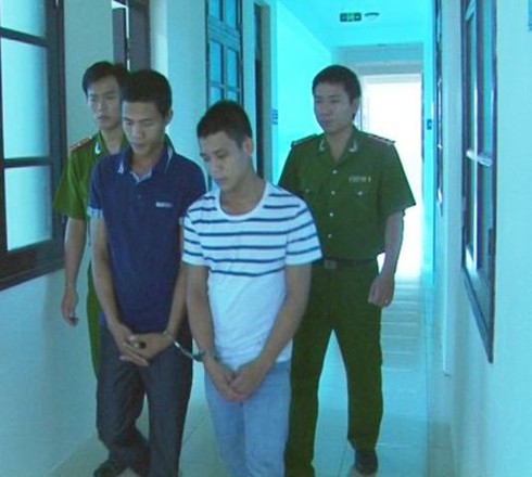 Con trộm quần áo công an xã của bố để đi cướp - ảnh 1