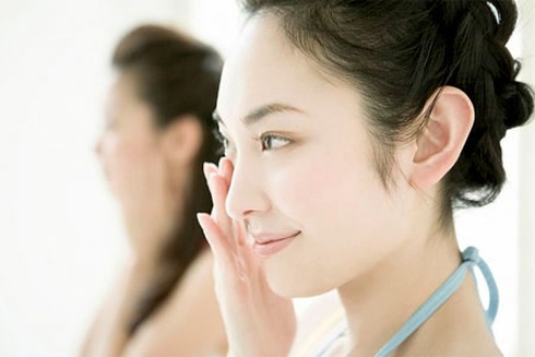 Bí quyết giữ ẩm da trời hanh khô - ảnh 1