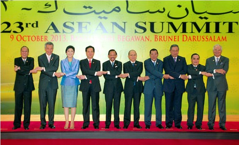 Thủ tướng Nguyễn Tấn Dũng phát biểu tại Hội nghị cấp cao ASEAN lần thứ 23 - ảnh 1