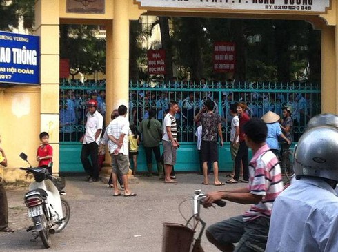 Ảnh vụ nổ nhà máy pháo hoa tại Thanh Ba - Phú Thọ lan nhanh trên mạng - ảnh 2