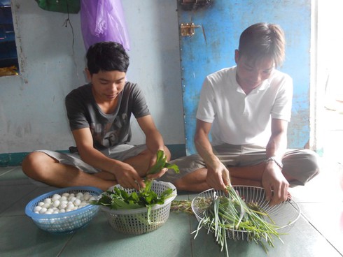 Người bán hủ tiếu cay đắng vì tin nhảm