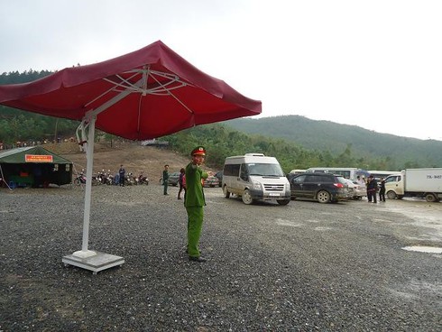 Tạm ngừng viếng mộ Đại tướng để làm lễ 49 ngày - ảnh 1