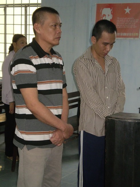 Giả danh cán bộ