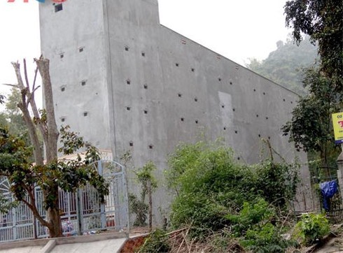 Ồ ạt xây nhà tiền tỷ, mở nhạc nuôi chim yến - ảnh 1