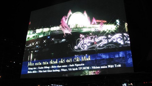 Không khí đón giao thừa Giáp Ngọ 2014 - ảnh 91