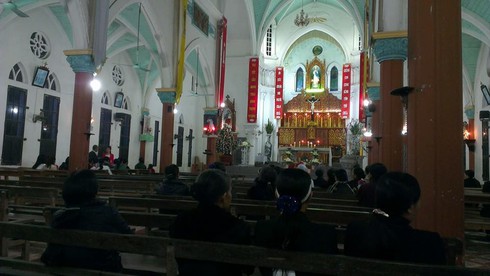 Không khí đón giao thừa Giáp Ngọ 2014 - ảnh 69