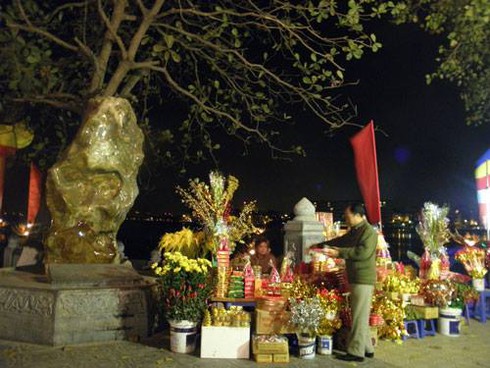 Không khí đón giao thừa Giáp Ngọ 2014 - ảnh 64