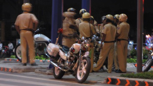 Không khí đón giao thừa Giáp Ngọ 2014 - ảnh 55