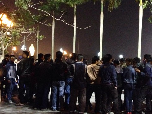 Không khí đón giao thừa Giáp Ngọ 2014 - ảnh 46