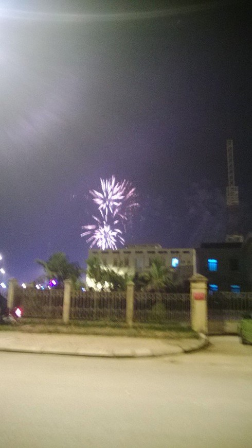 Không khí đón giao thừa Giáp Ngọ 2014 - ảnh 14