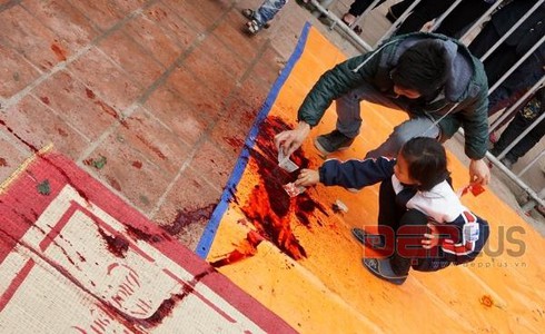 Rùng mình lễ hội chém lợn làng Ném Thượng - ảnh 15