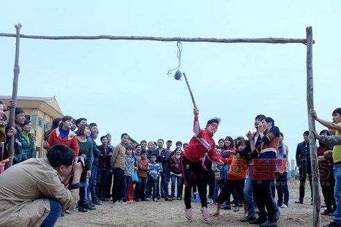 Rùng mình lễ hội chém lợn làng Ném Thượng - ảnh 3