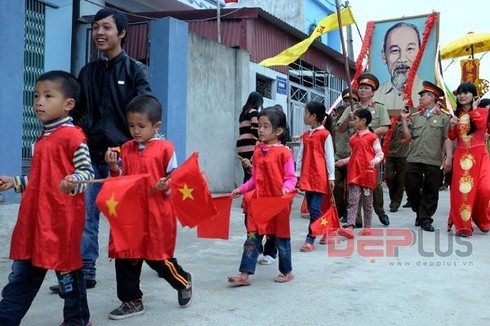 Rùng mình lễ hội chém lợn làng Ném Thượng - ảnh 5