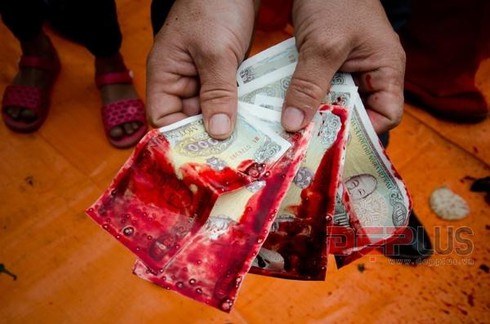 Rùng mình lễ hội chém lợn làng Ném Thượng - ảnh 17