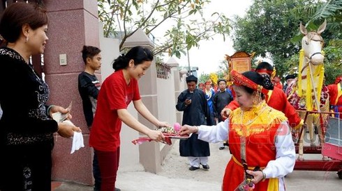 Rùng mình lễ hội chém lợn làng Ném Thượng - ảnh 7