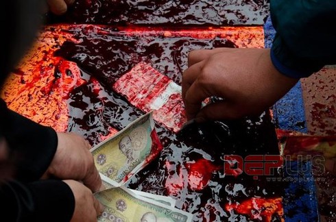 Rùng mình lễ hội chém lợn làng Ném Thượng - ảnh 16