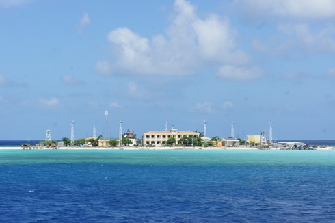 Cách trồng cây độc nhất vô nhị trên đảo Trường Sa - ảnh 1