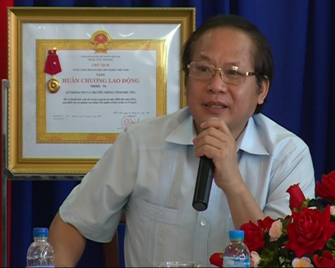 Thứ trưởng Bộ TTTT Trương Minh Tuấn làm việc tại Phú Yên - ảnh 2