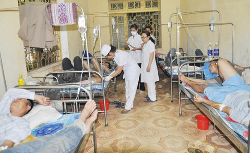 Lào Cai: 22 người nhập viện vì ngộ độc thực phẩm - ảnh 1