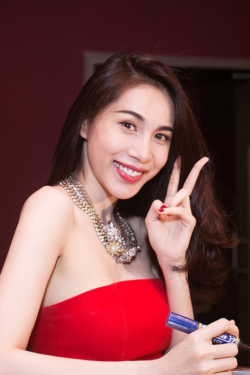 Thủy Tiên: Yêu Công Vinh, tôi ghen dữ lắm! - ảnh 2