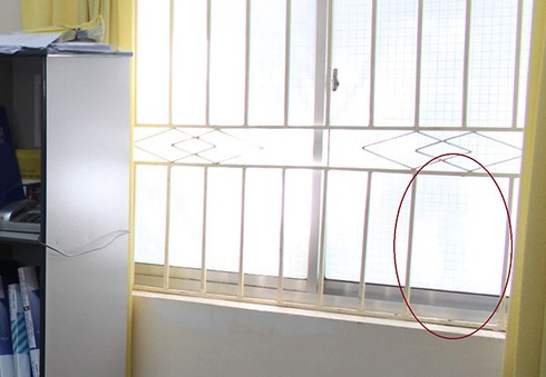 Đột nhập trường đại học, phá két sắt trộm tiền - ảnh 1