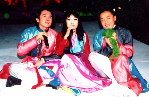 Phương Thanh: Nghệ sĩ bây giờ, nổi bằng tiền - ảnh 2