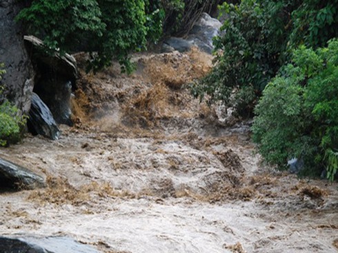 Dự báo thời tiết ngày 6/6: Bắc Bộ vào đợt mưa lớn, cảnh báo lũ quét - ảnh 1