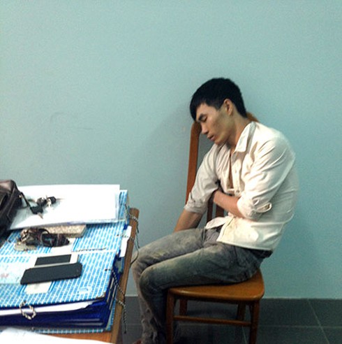 Hàng chục người dân truy đuổi tên trộm xe SH - ảnh 1