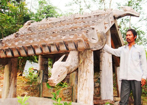 Ngẫu nhiên tặng mộ cho người sống... lại thọ thêm - ảnh 1