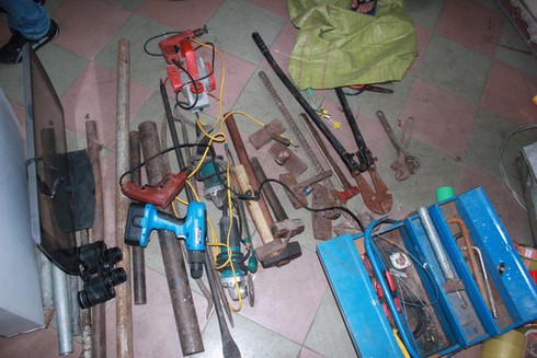 Móc ruột container, biến thịt bò, thịt trâu thành… thịt gà thối - ảnh 2