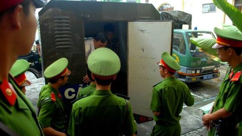 Xử vụ nguyên CSGT bắn chết người: Bị cáo chối tội - ảnh 1