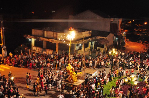 Đi xem múa lân, té ngã khiến tụ máu màng não - ảnh 1