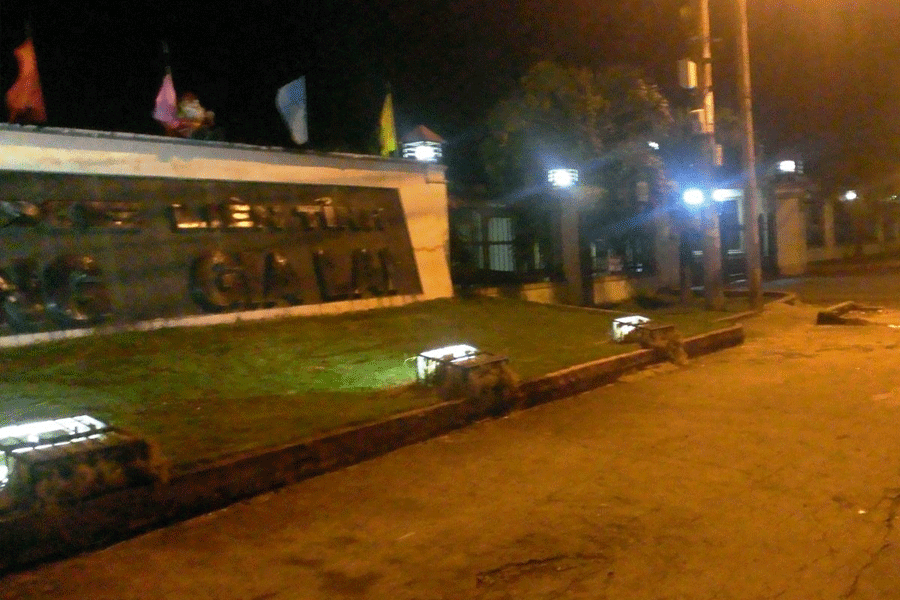 Chồng đâm vợ 20 nhát dao gây tử vong - ảnh 1