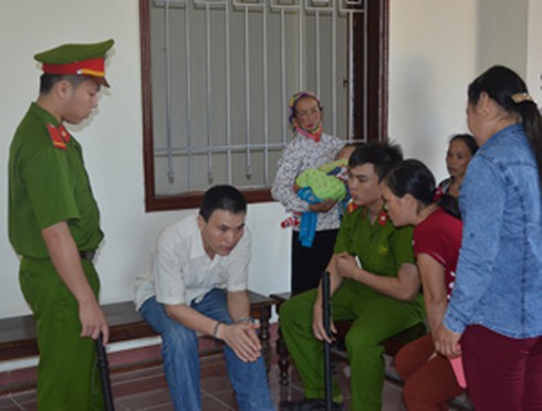 Giấu ma túy vào hậu môn cũng không thoát tội - ảnh 1