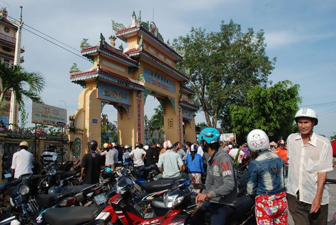 Phát hiện người phụ nữ chết tại thánh thất - ảnh 1