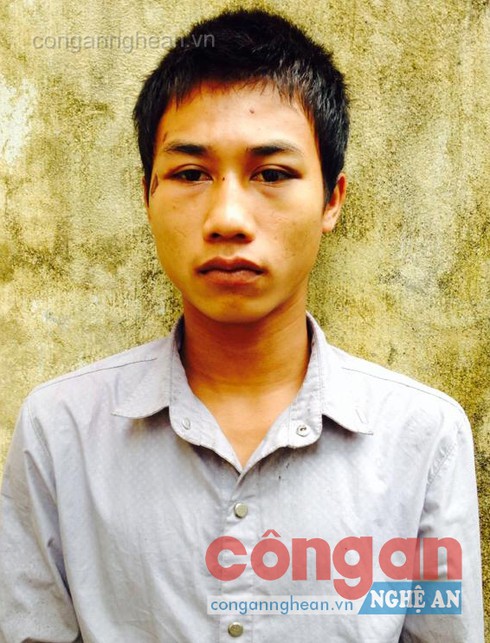 Khởi tố 'yêu râu xanh' sàm sỡ bé gái - ảnh 2