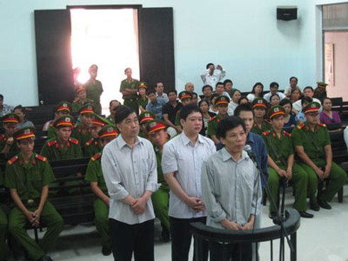 Hôm nay 11/11, xét xử sơ thẩm vụ tham ô khi sửa chữa ụ nổi M83 - ảnh 1