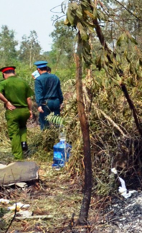 Ảnh cận cảnh hiện trường vụ trực thăng rơi làm 4 chiến sĩ hi sinh - ảnh 4