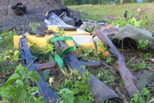 Công an đấu súng với 28 tên tội phạm, thu 160 bánh heroin - ảnh 1