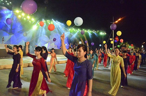 Hình ảnh tổng duyệt Carnaval Hạ Long 2015 - ảnh 9
