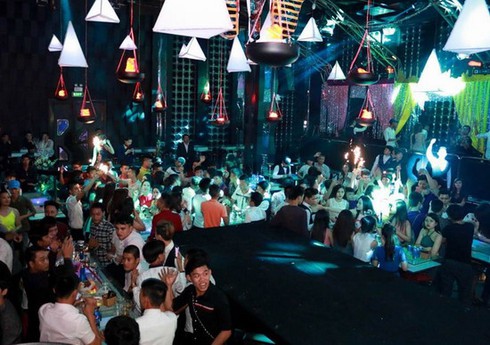 Đừng thờ ơ với “cỏ Mỹ” và shisha - ảnh 1