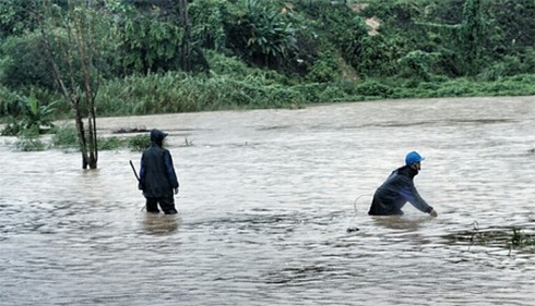 Viễn thông, bưu chính dốc toàn lực khắc phục mưa lũ - ảnh 1