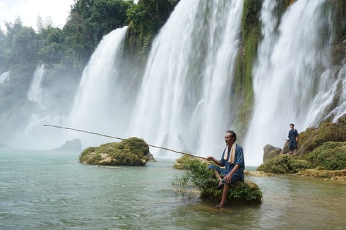 Hình tượng Chủ tịch Hồ Chí Minh anh minh, giản dị qua bộ phim