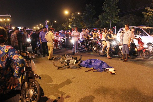 Xe tải cán chết thiếu nữ ngay trung tâm TP.Biên Hòa - ảnh 1